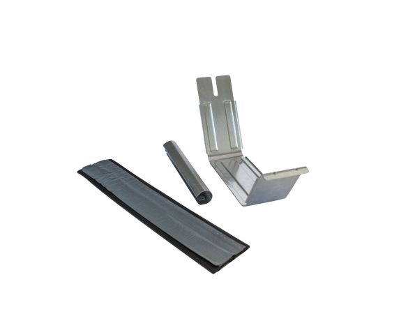 120mm Galv Steel Box Gutter Union